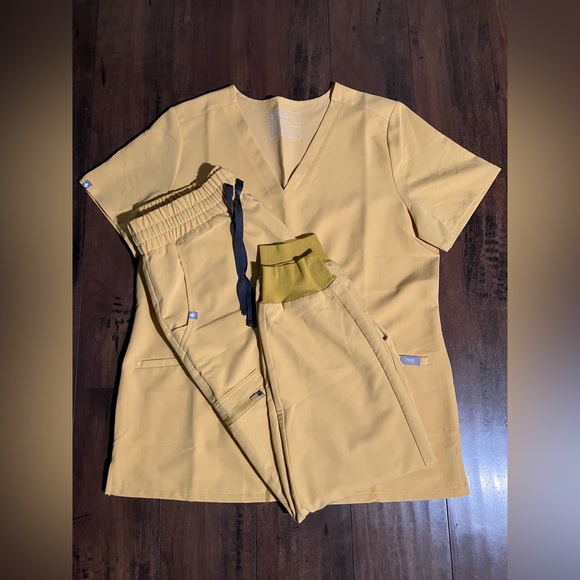 Figs Set - Picture 1 of 2